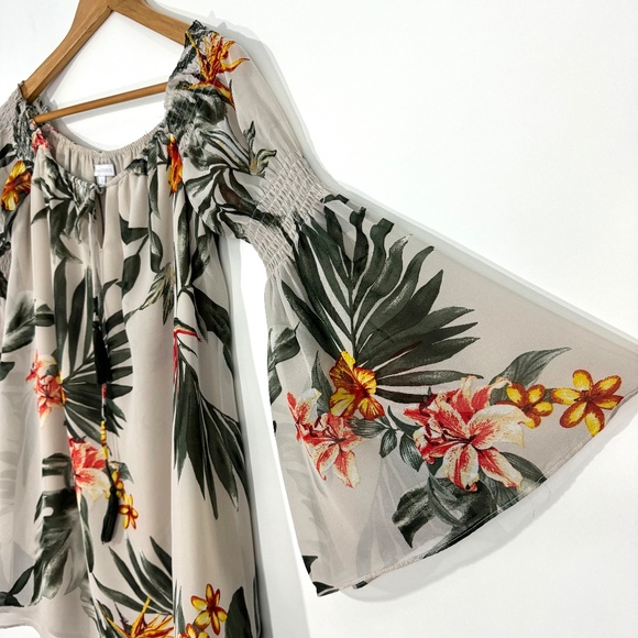 Olivaceous Women’s Size Small Beige Green Tropical Print Off Shoulder Mini Dress - Picture 4 of 8